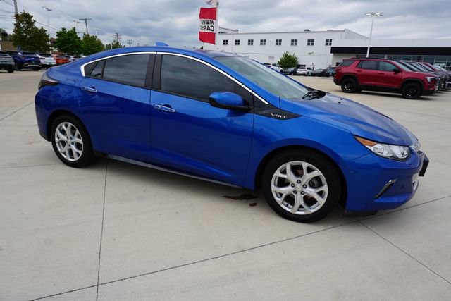 Used 2017 Chevrolet Volt Premier w/ Driver Confidence II Package FWD video 2