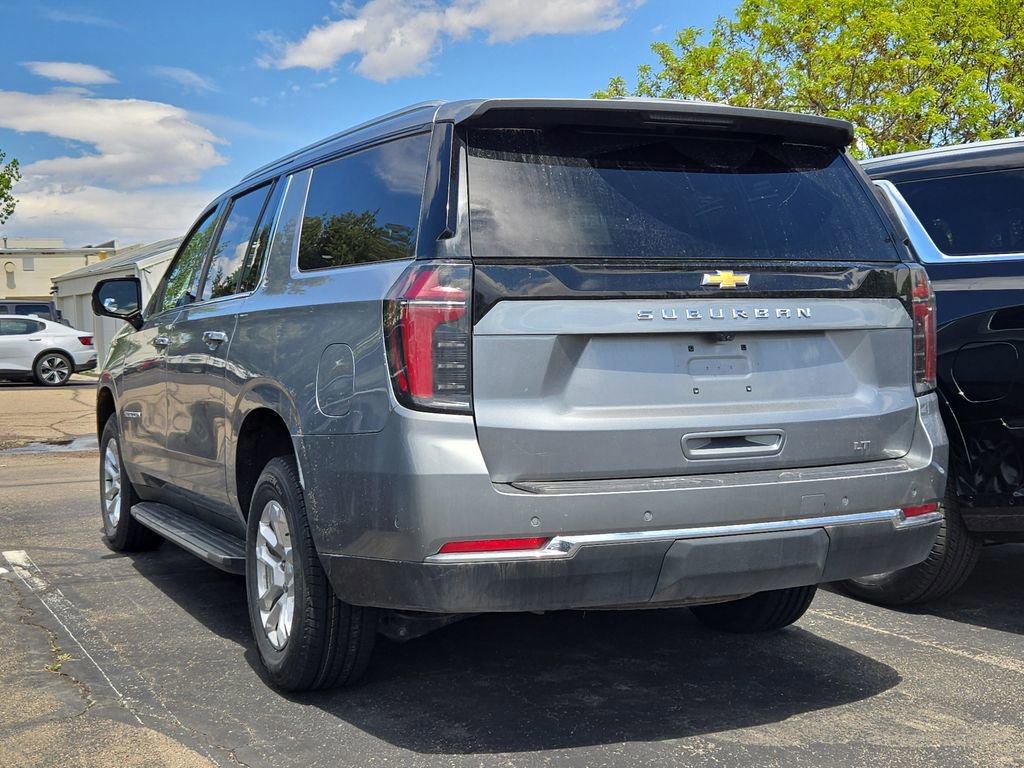 Certified 2025 Chevrolet Suburban LT AWD/4WD image 9