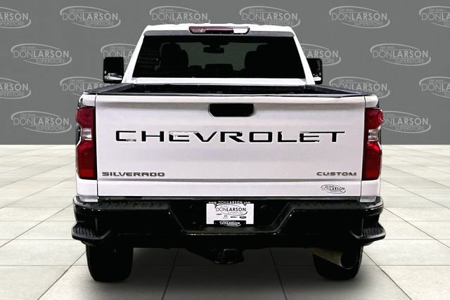 Used 2022 Chevrolet Silverado 2500 Custom w/ Custom Value Package AWD/4WD image 6