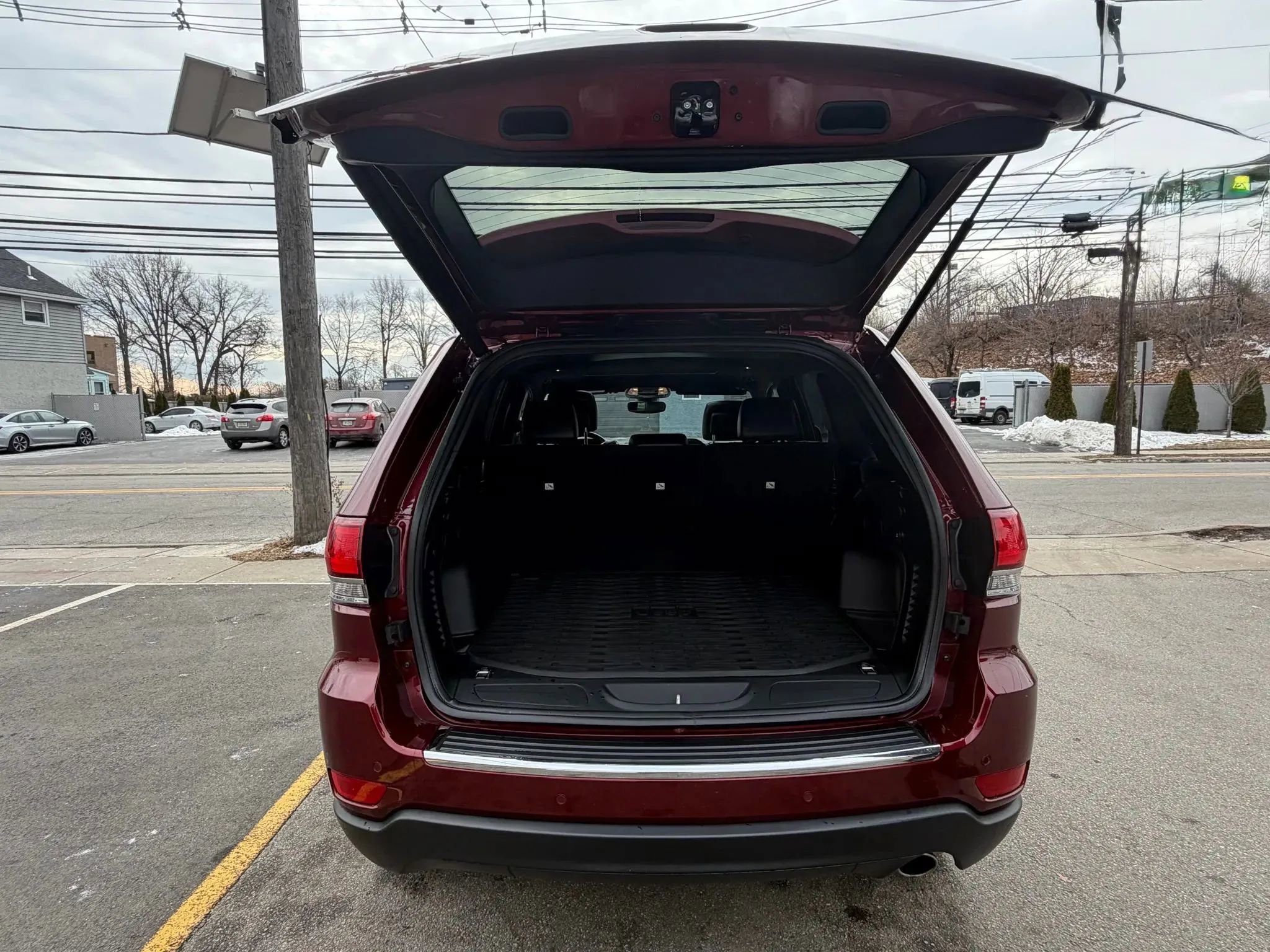 Used 2021 Jeep Grand Cherokee Limited image 27