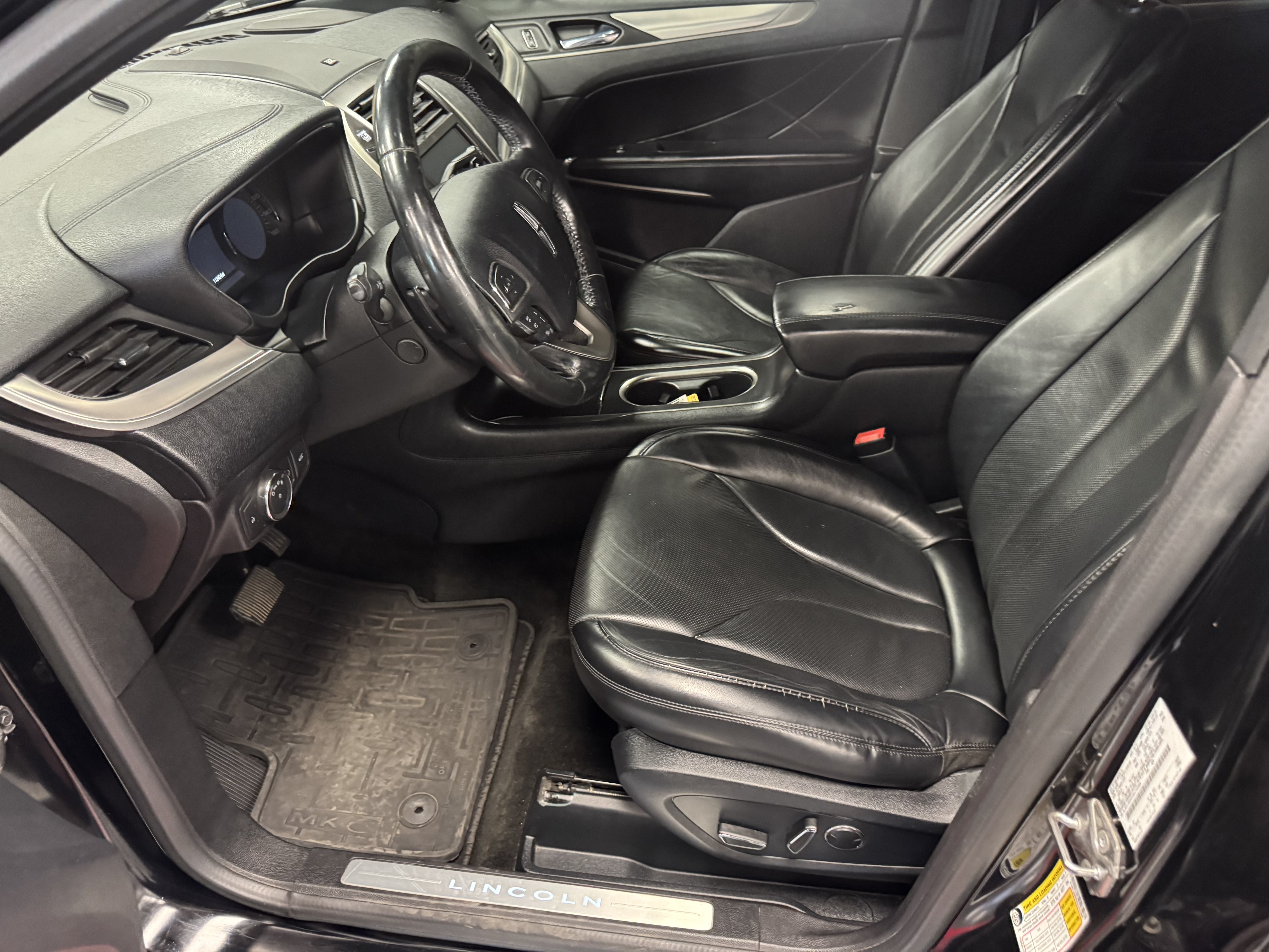 Used 2016 Lincoln MKC Reserve AWD/4WD image 9