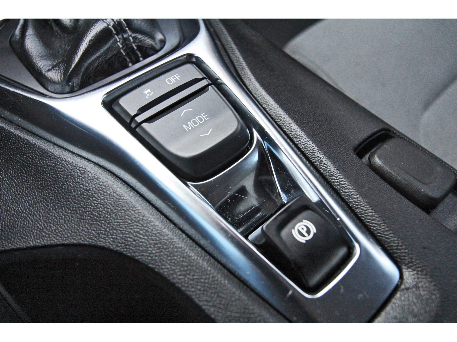 Used 2023 Chevrolet Camaro LT RWD image 28