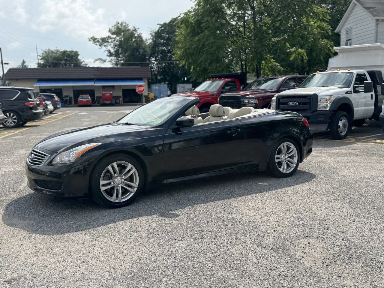 Used 2010 INFINITI G37 Base 2dr Convertible w/ Premium Pkg image 26