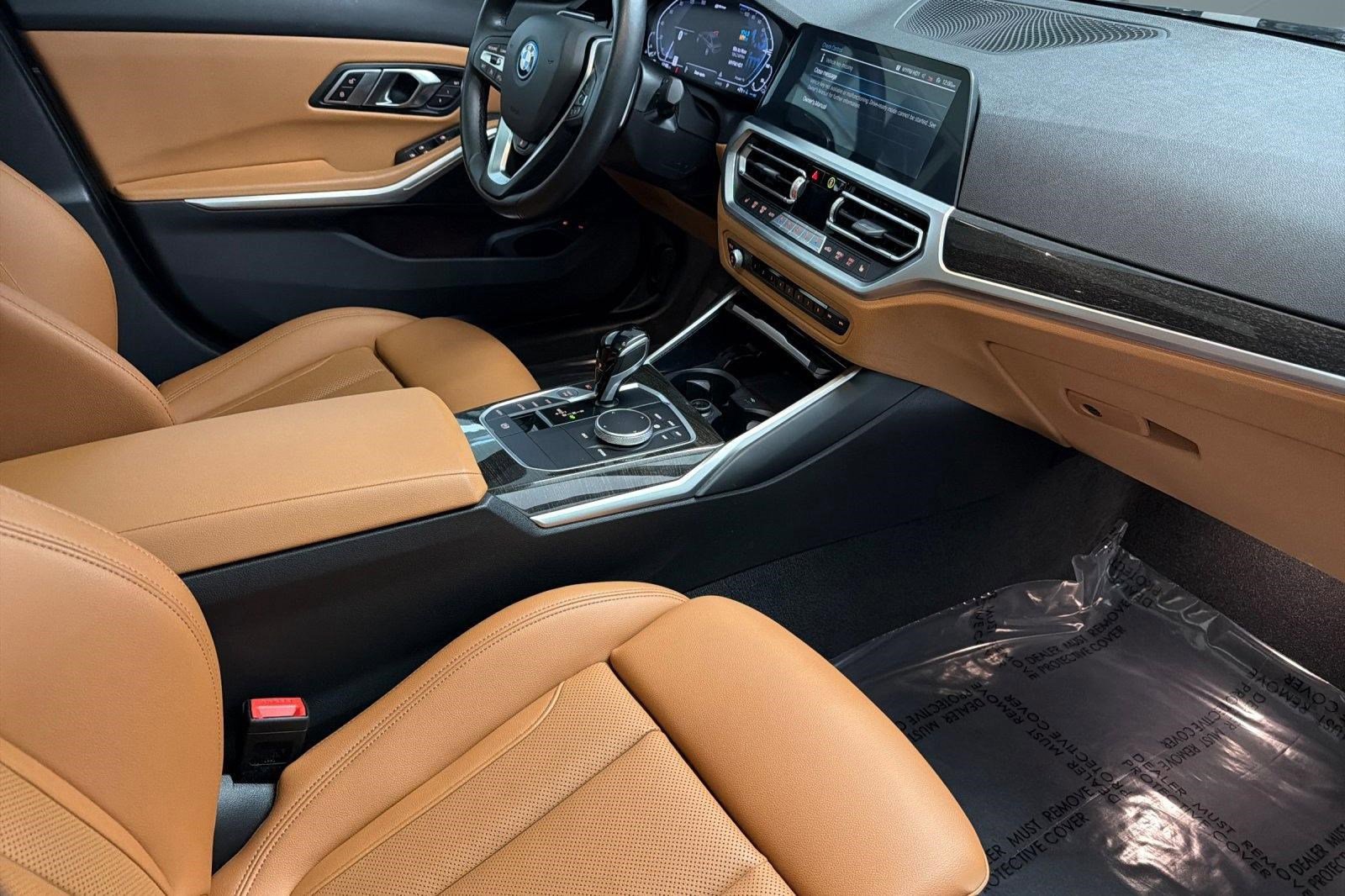 Used 2022 BMW 330e w/ Premium Package image 33