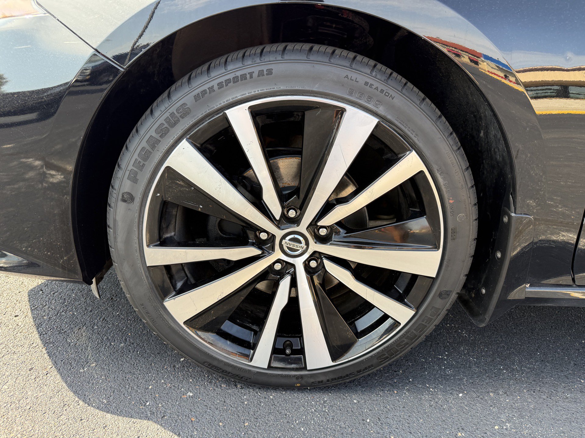 Used 2020 Nissan Altima 2.5 Platinum AWD/4WD image 37