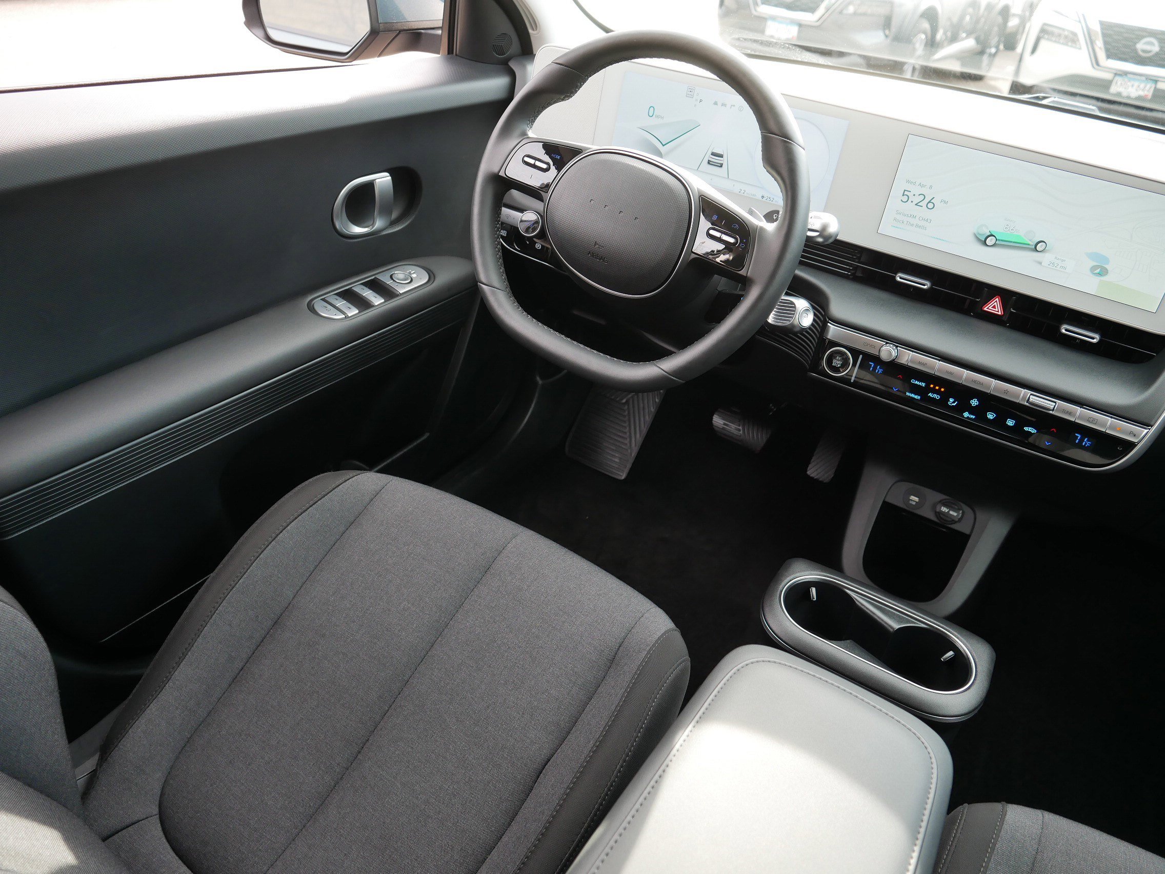 Used 2024 Hyundai Ioniq 5 SEL image 9