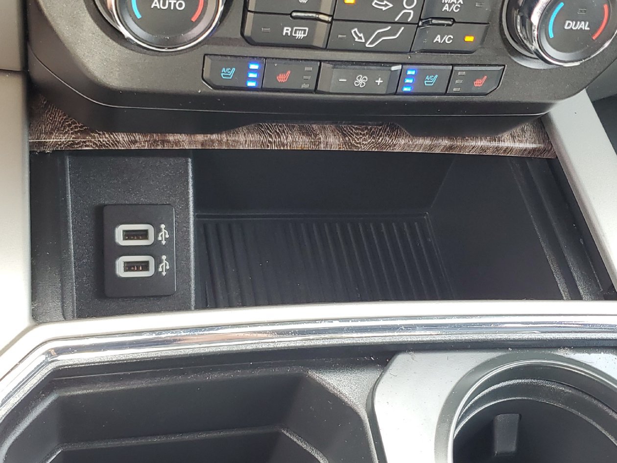 Used 2017 Ford F250 Lariat w/ Lariat Ultimate Package AWD/4WD image 24