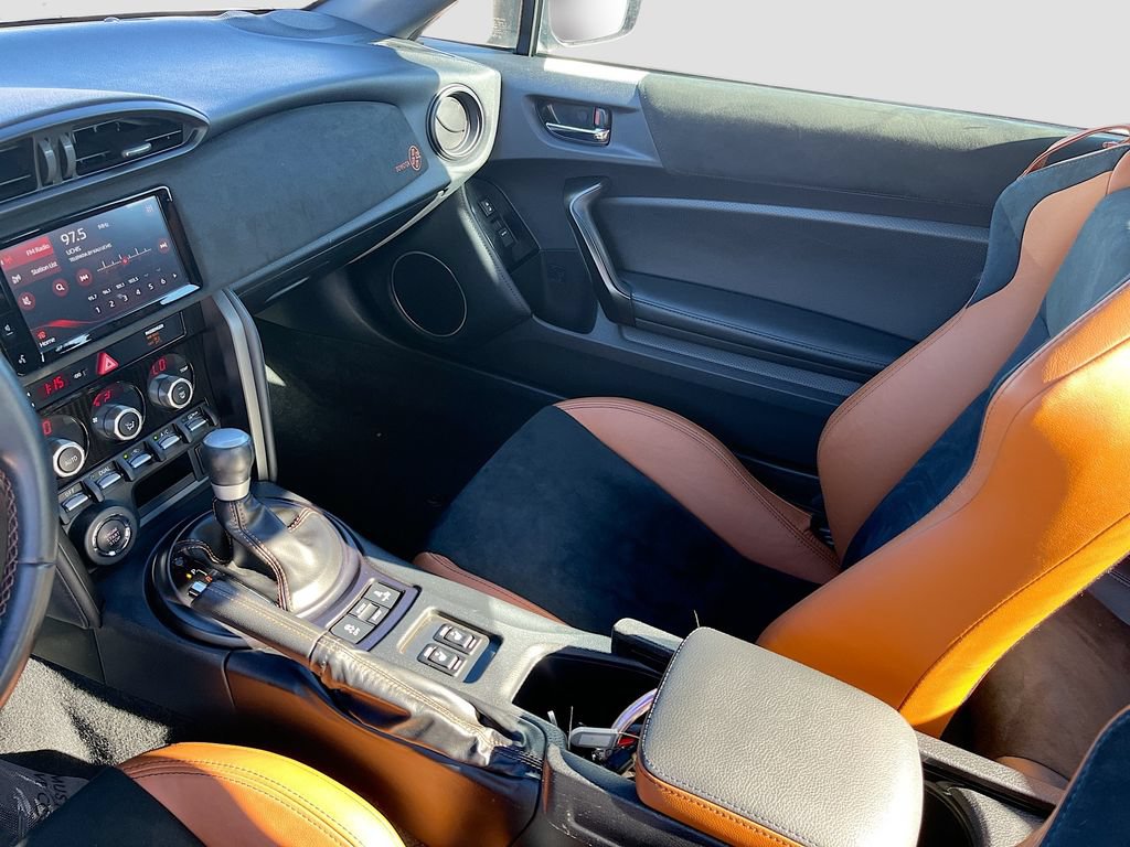 Used 2020 Toyota 86 RWD image 31
