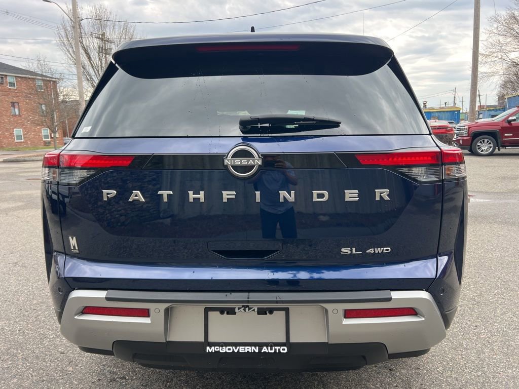 Used 2024 Nissan Pathfinder SL image 5
