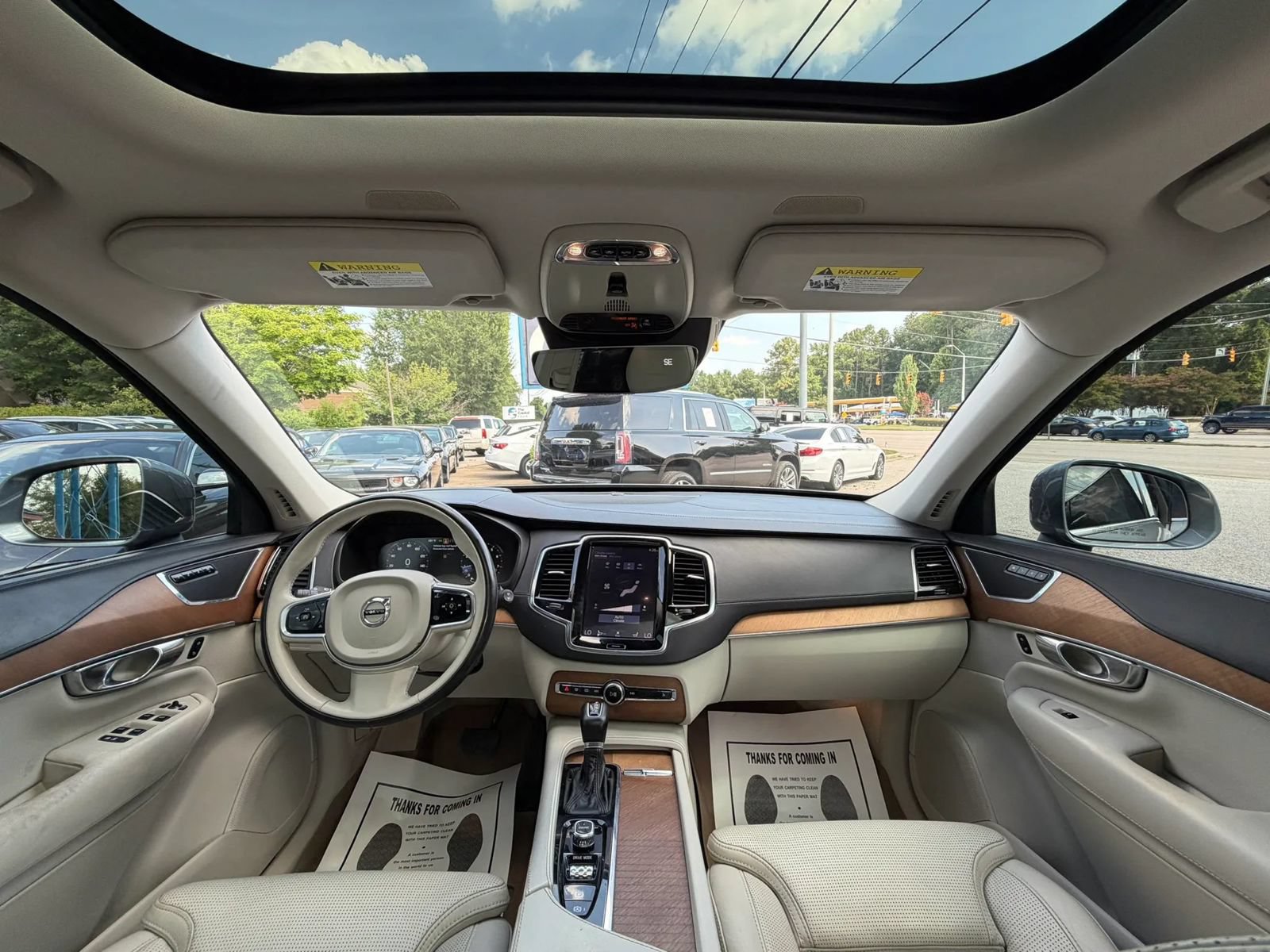 Used 2016 Volvo XC90 T6 Inscription w/ Vision Package AWD/4WD image 34