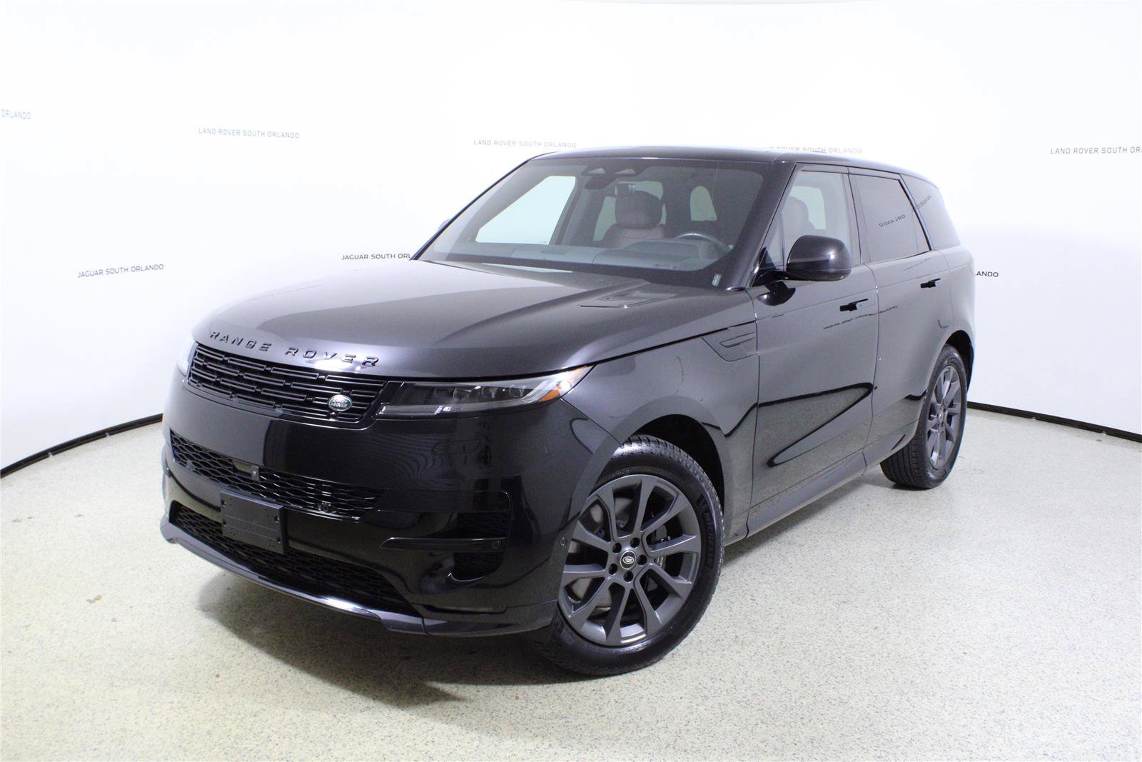 Used 2024 Land Rover Range Rover Sport Dynamic SE