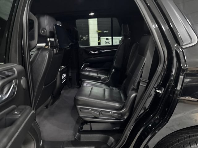 Used 2023 GMC Yukon Denali w/ Advanced Technology Package AWD/4WD image 33