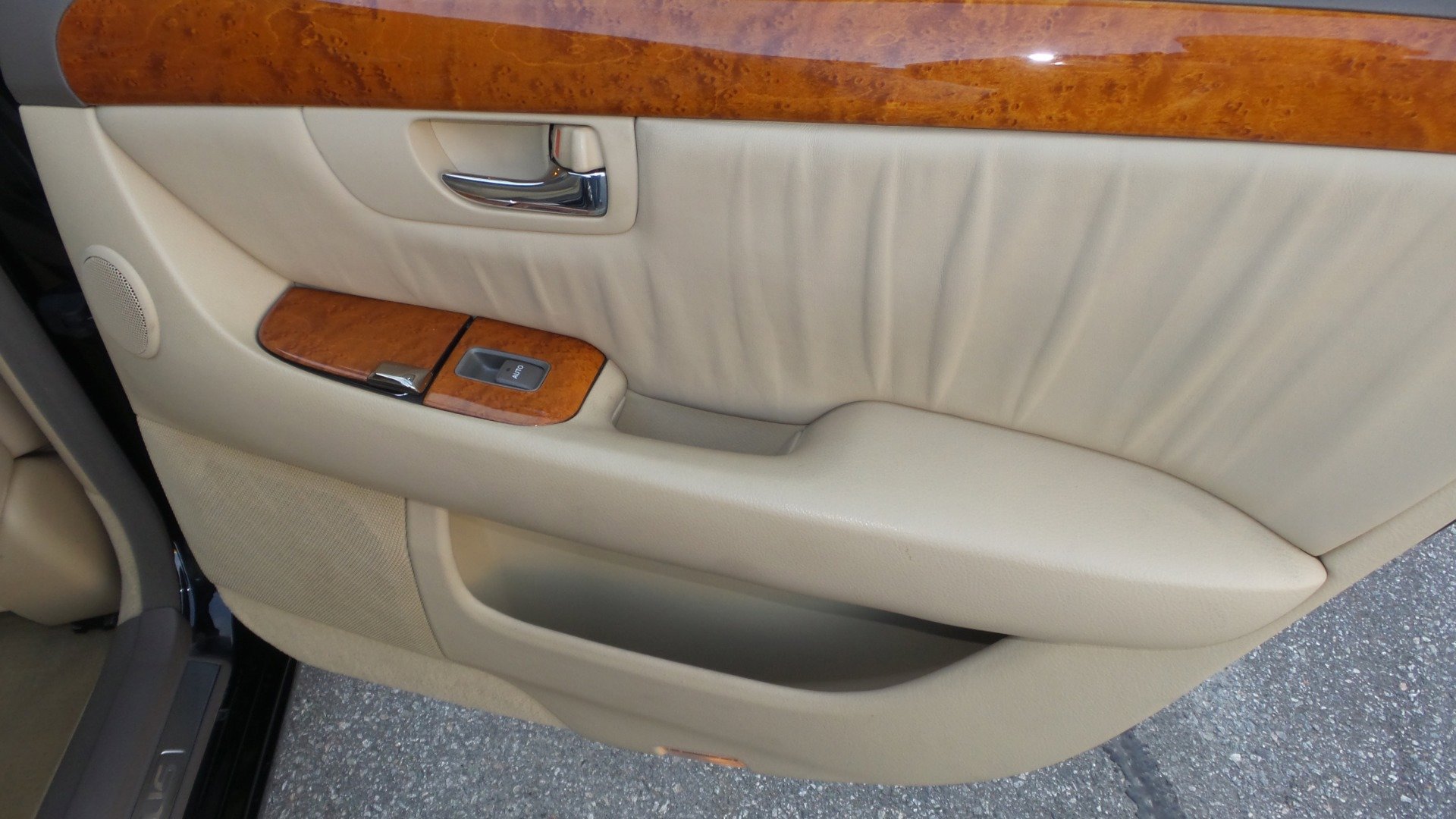 Used 2004 Lexus LS 430 image 87