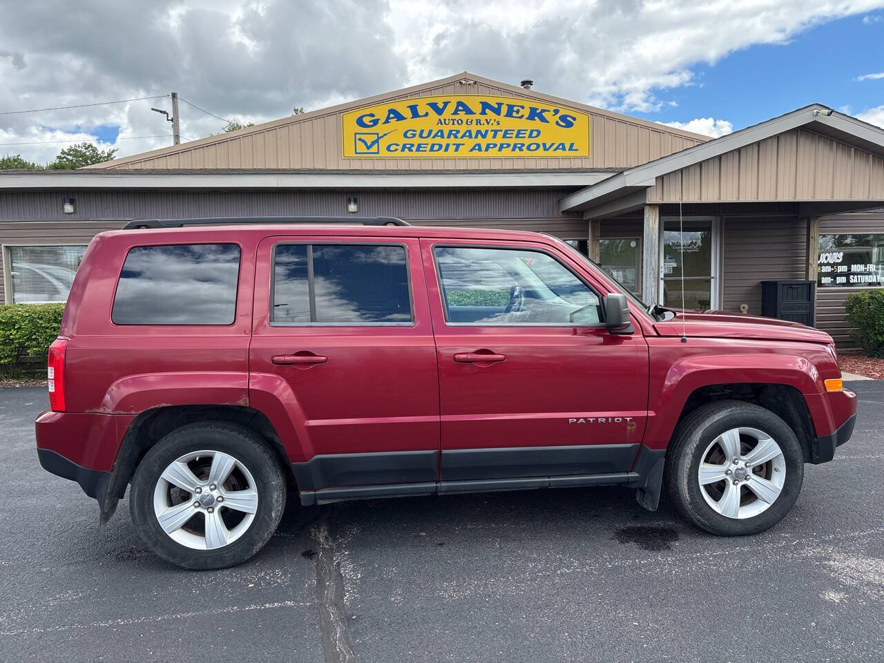 Used 2011 Jeep Patriot Latitude AWD/4WD image 4