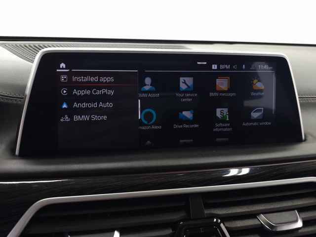 Used 2022 BMW 740i xDrive w/ M Sport Package image 34