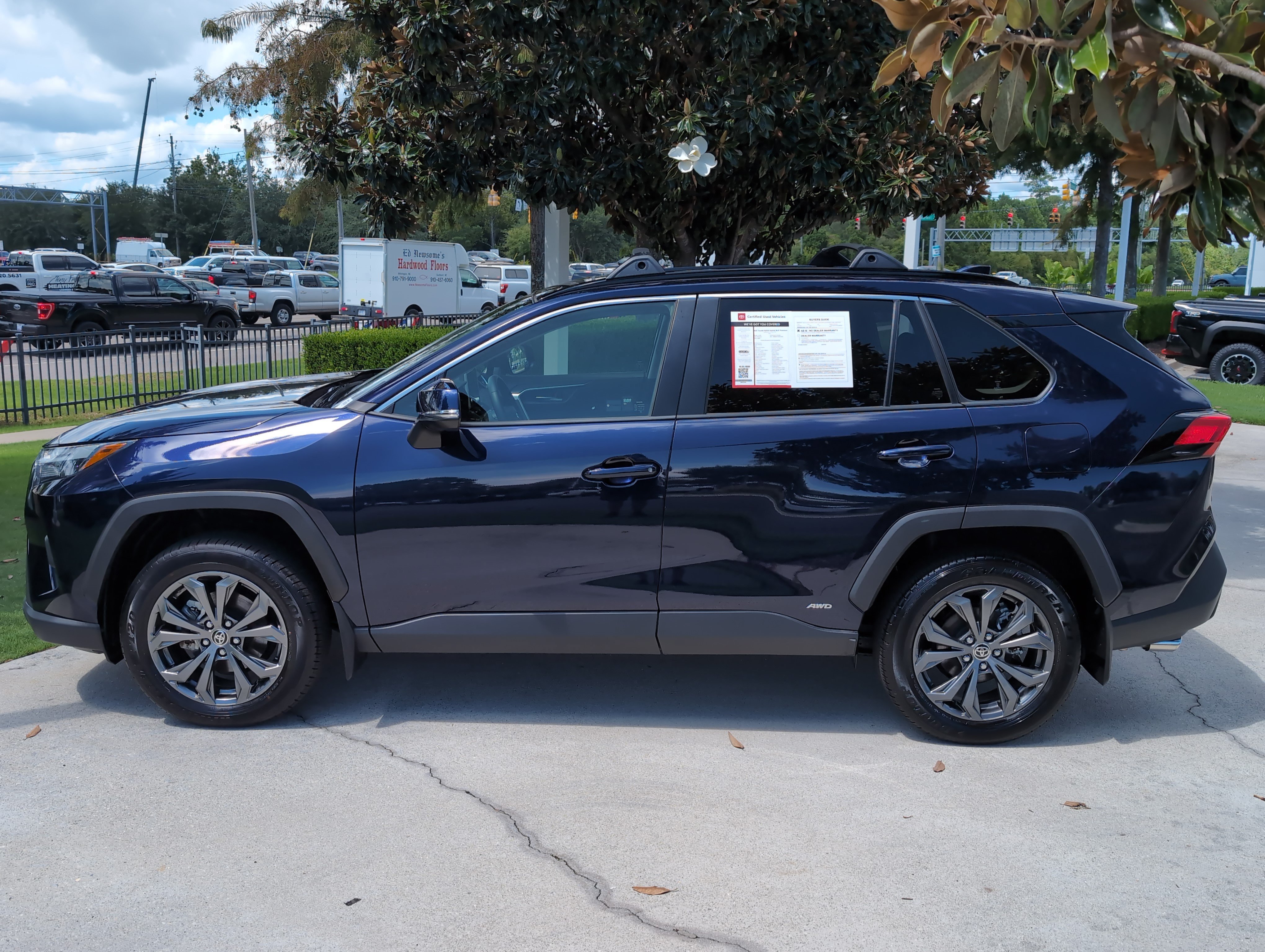 Used 2025 Toyota RAV4 XLE Premium w/ Weather Package AWD/4WD image 7
