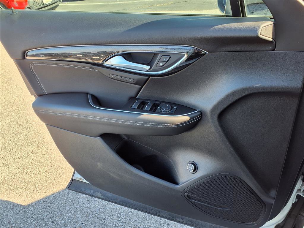 Used 2023 Buick Envision Essence image 20
