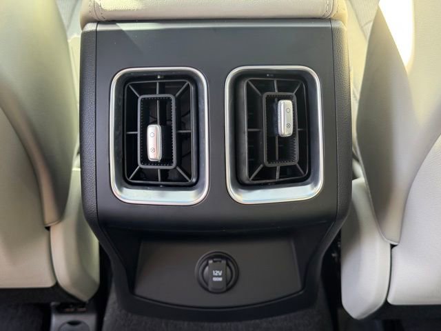 Used 2025 Kia Sorento S w/ Panoramic Sunroof Package FWD image 16