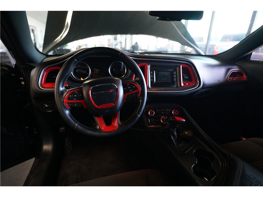 Used 2016 Dodge Challenger SXT RWD image 12