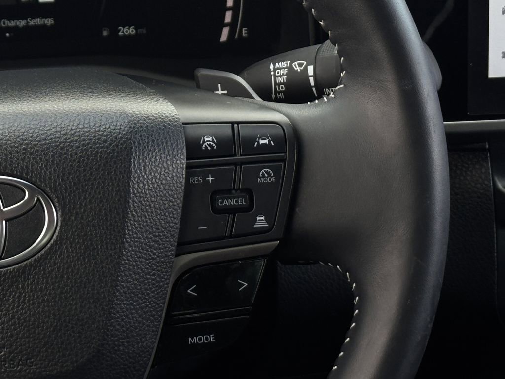 Used 2025 Toyota Camry SE w/ Multimedia Upgrade Package image 16