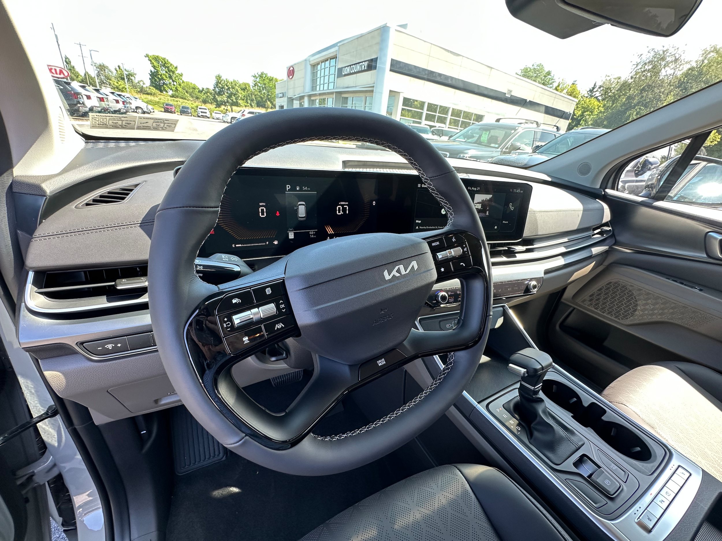 New 2027 Kia Carnival FWD image 29