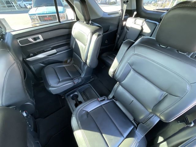 Used 2021 Ford Explorer XLT w/ Equipment Group 202A image 17