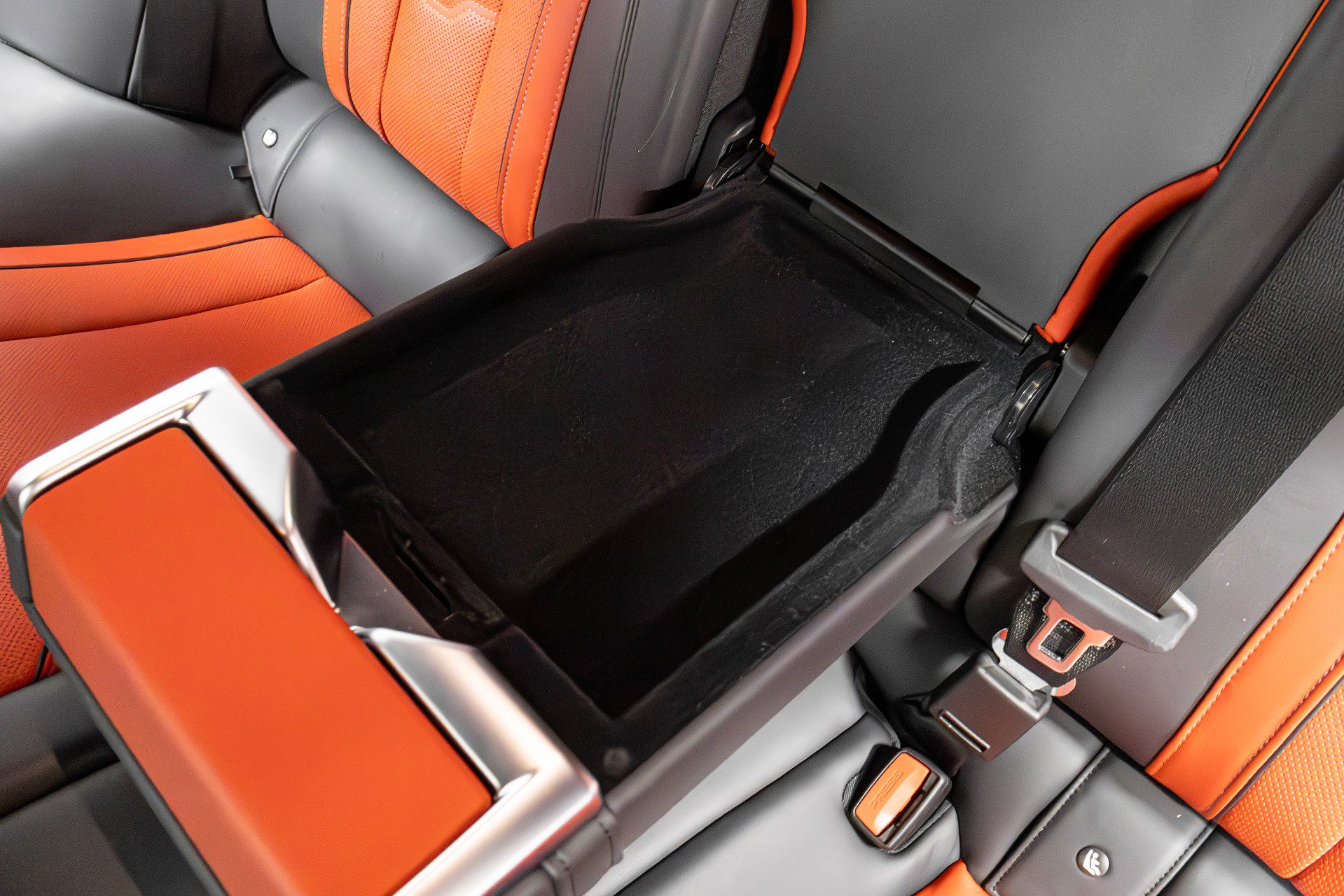 Used 2023 BMW ALPINA B8 xDrive Gran Coupe image 25