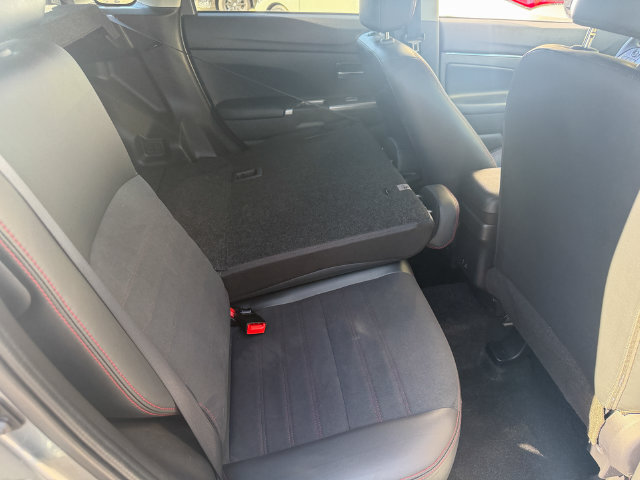 Used 2022 Mitsubishi Outlander Sport SE FWD image 23