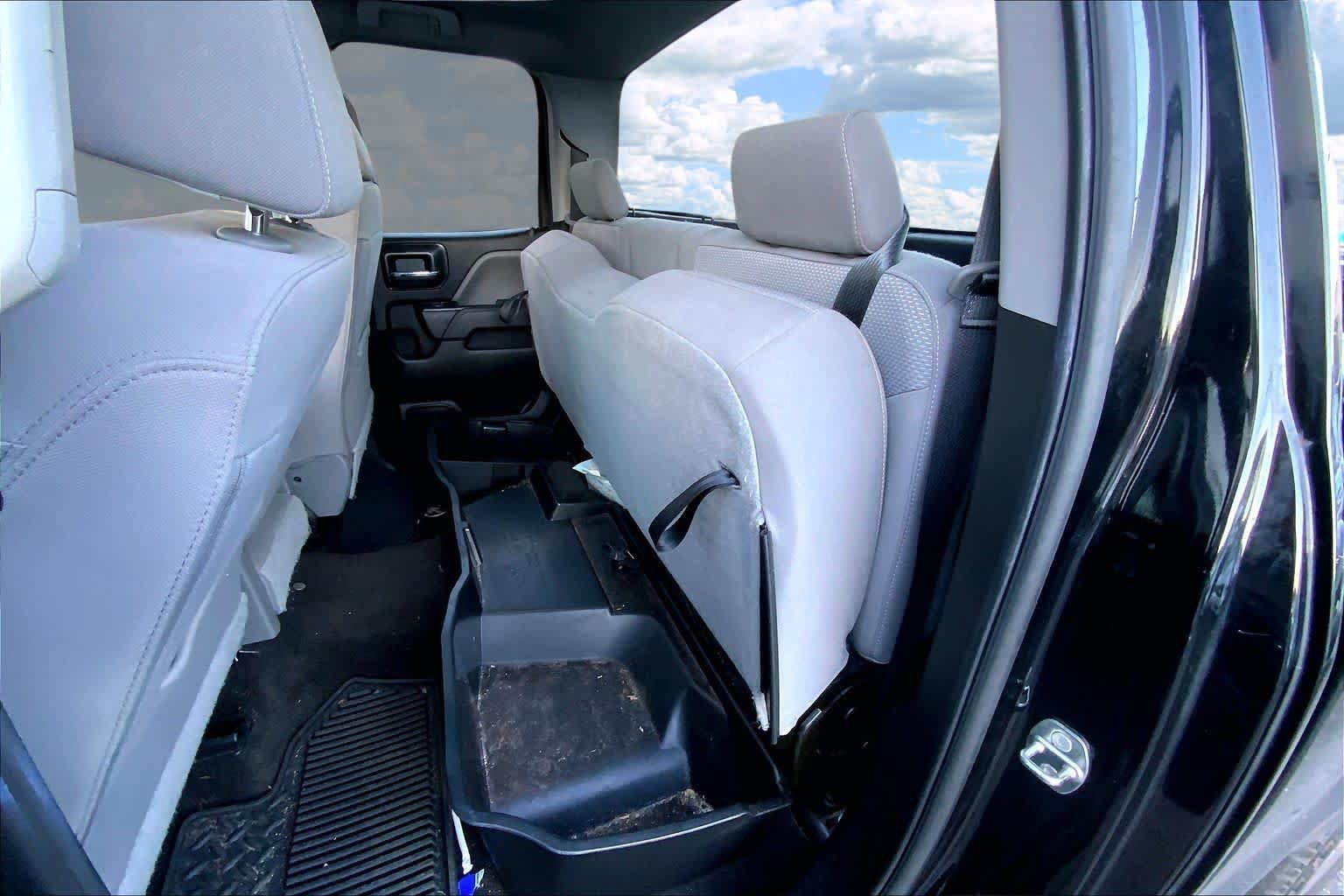 Used 2018 Chevrolet Silverado 1500 Custom w/ Custom Value Package RWD image 29