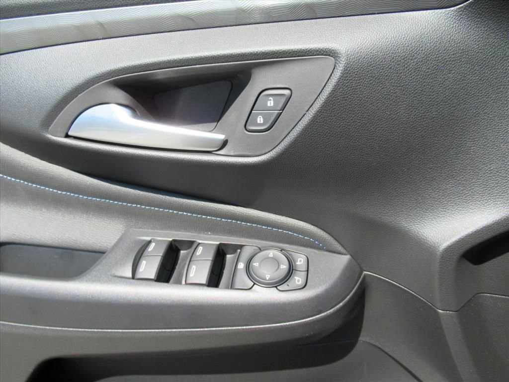 New 2026 Buick Envista Sport Touring FWD image 17