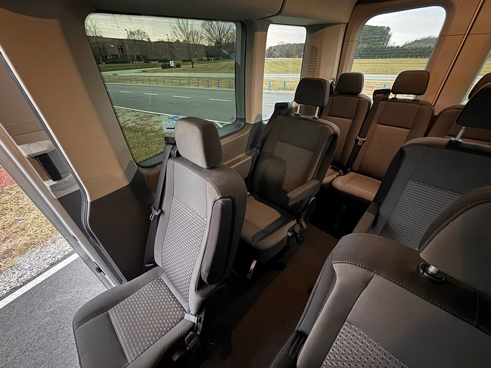 Used 2024 Ford Transit 350 XLT image 32