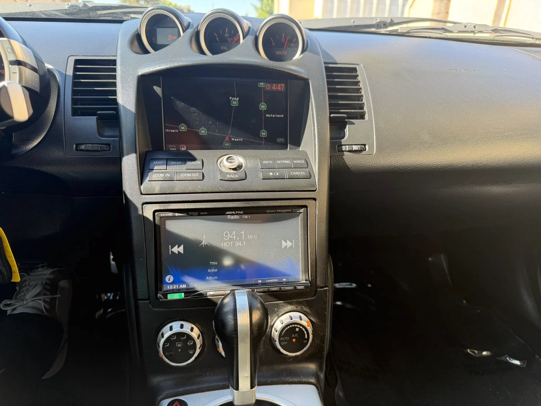 Used 2007 Nissan 350Z Touring RWD image 9