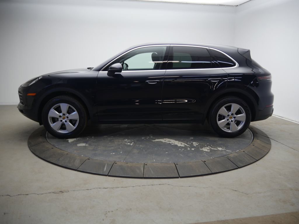 Certified 2023 Porsche Cayenne image 2