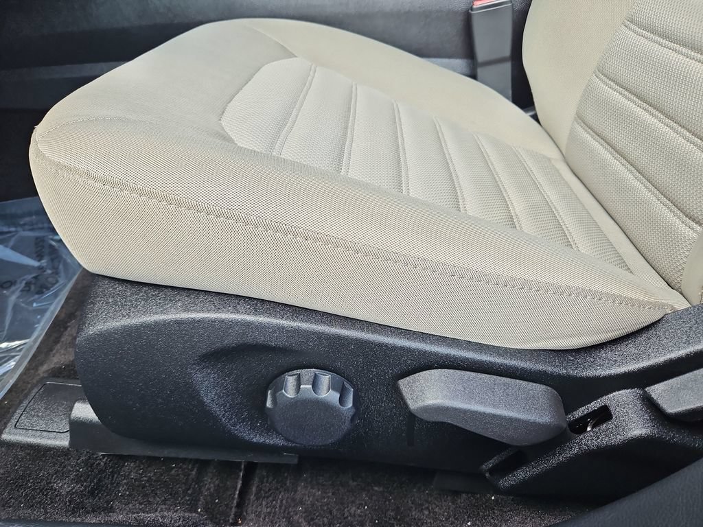 Used 2018 Ford Fusion S FWD image 21