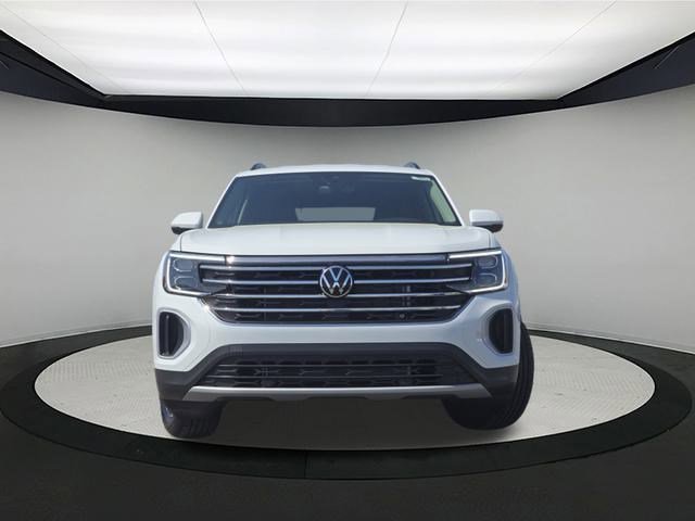 New 2025 Volkswagen Atlas SE image 2