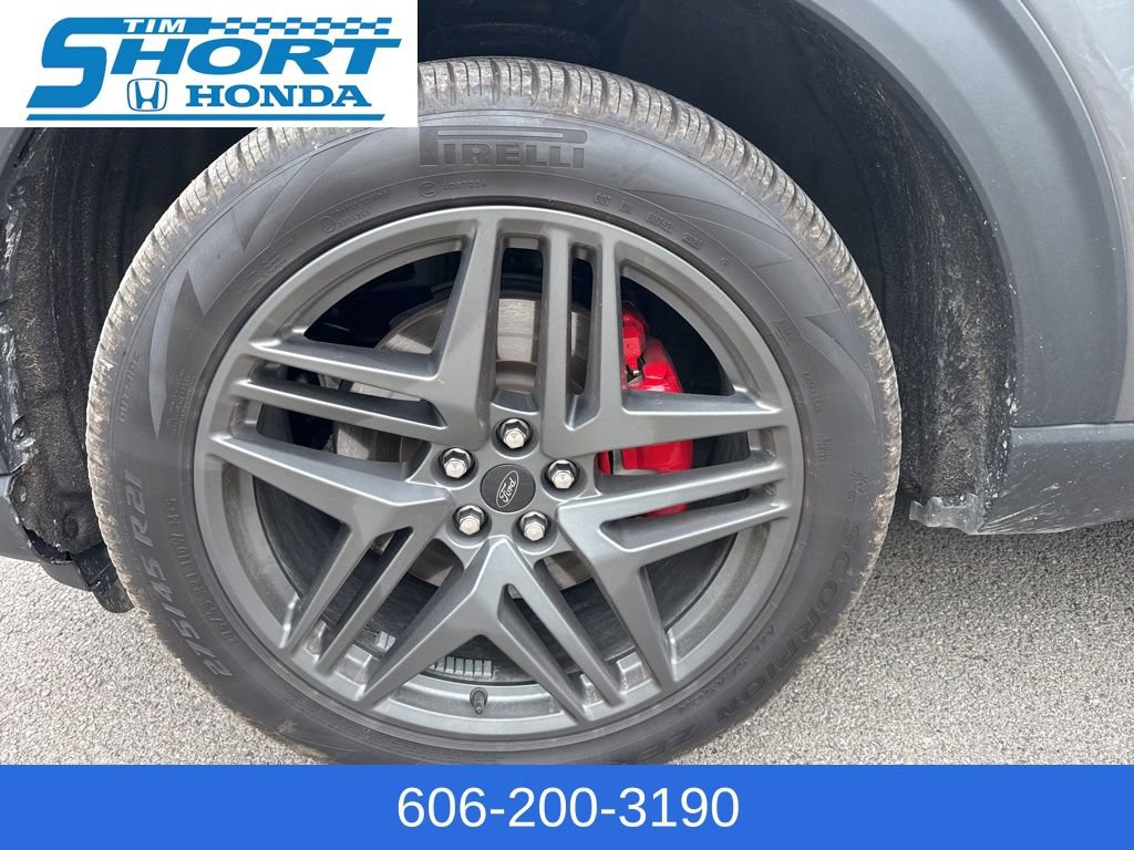Used 2025 Ford Explorer ST-Line w/ Premium Package image 11