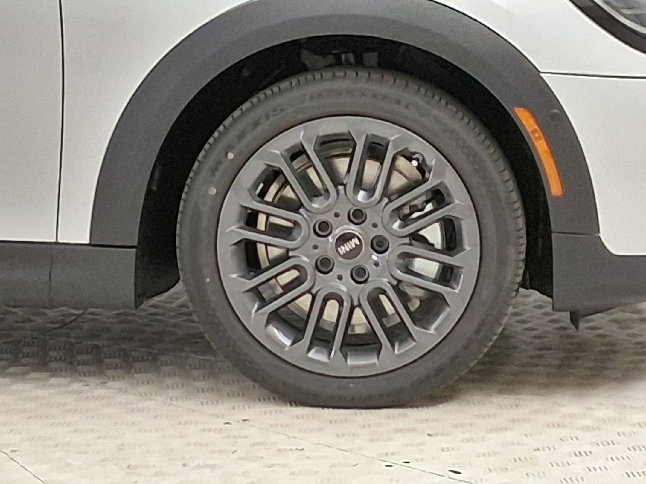 New 2026 MINI Cooper 2-Door Hardtop image 10