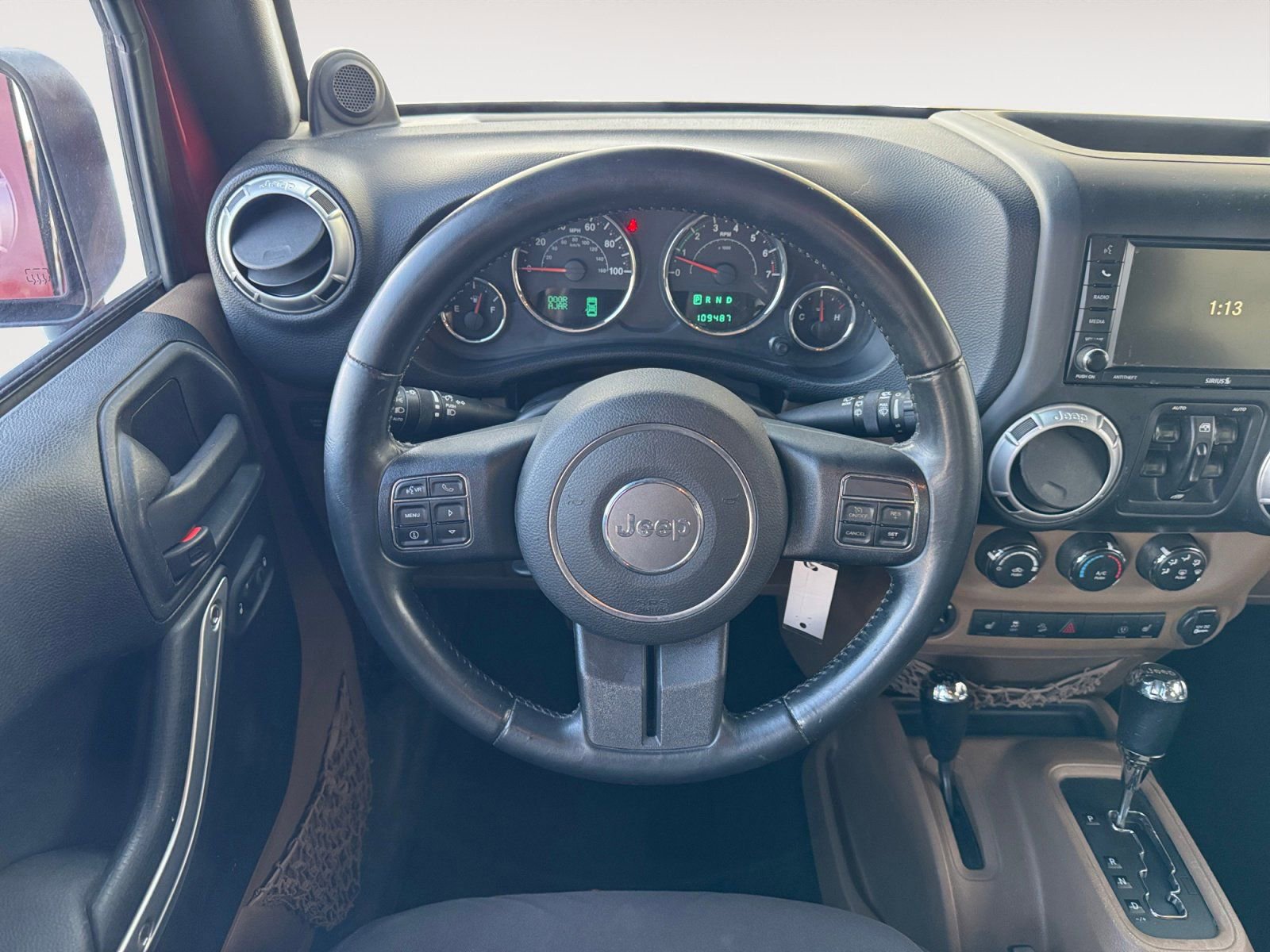 Used 2013 Jeep Wrangler Unlimited Rubicon w/ Connectivity Group image 12