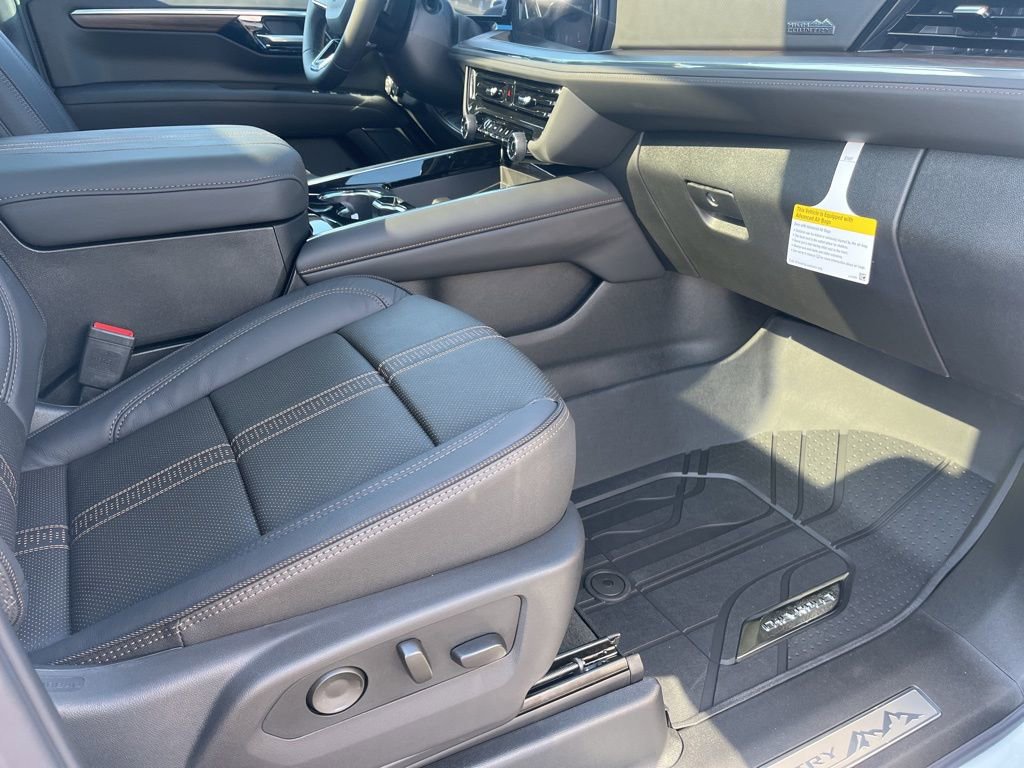 New 2026 Chevrolet Tahoe High Country AWD/4WD image 34