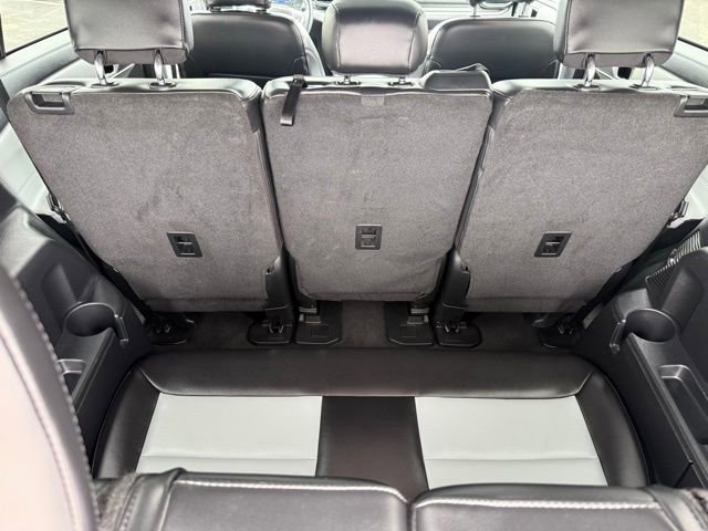 Used 2023 Ford Explorer XLT w/ Equipment Group 202A image 7