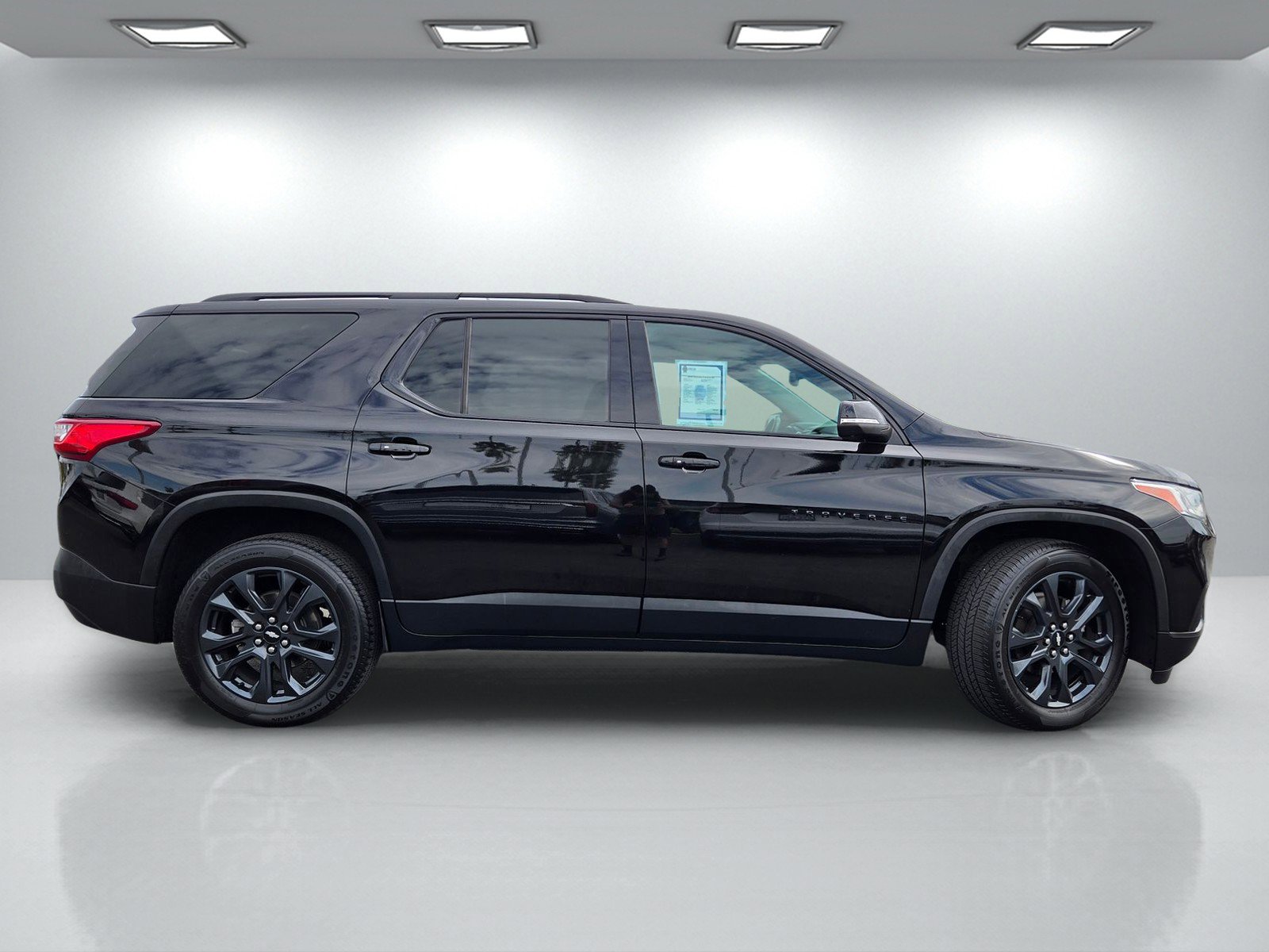 Used 2021 Chevrolet Traverse RS w/ LPO, Floor Liner Package image 3