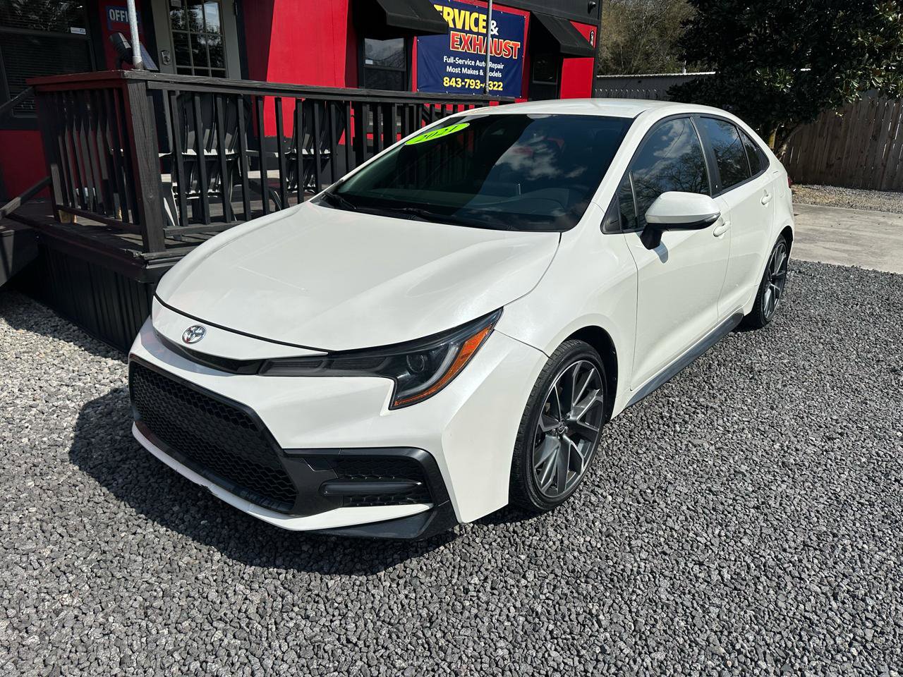 Used 2021 Toyota Corolla SE image 2