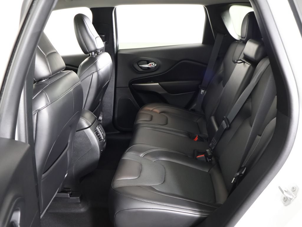 Used 2019 Jeep Cherokee Limited AWD/4WD image 35