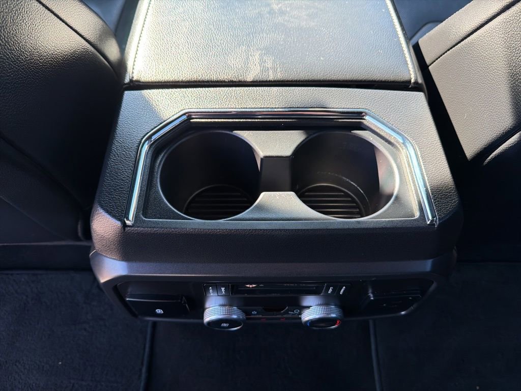 Used 2021 Ford Expedition Limited image 28