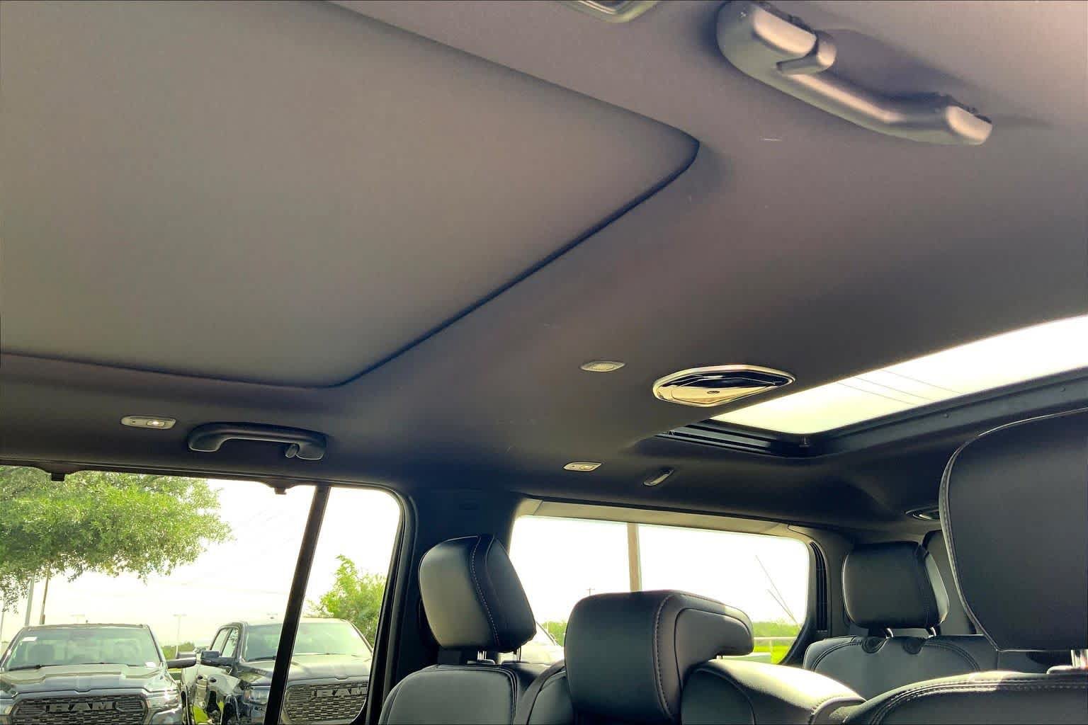 New 2026 Jeep Grand Wagoneer Limited AWD/4WD image 18