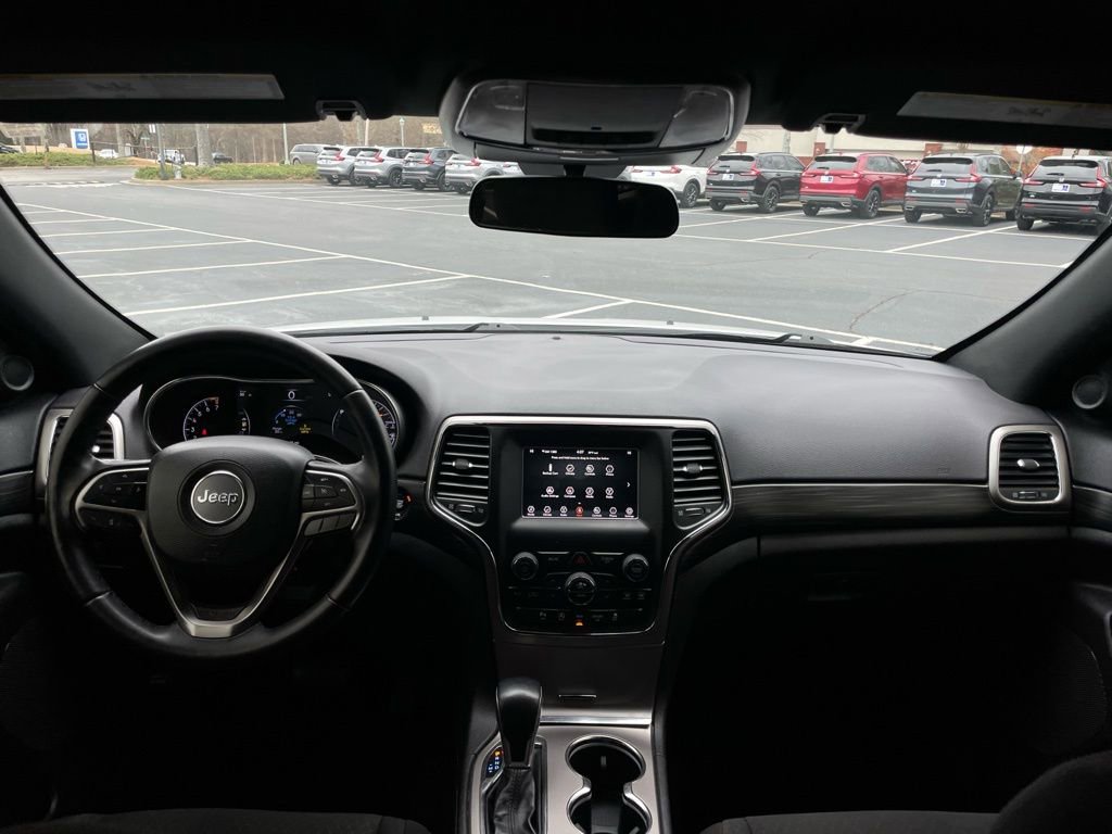 Used 2021 Jeep Grand Cherokee Laredo image 10