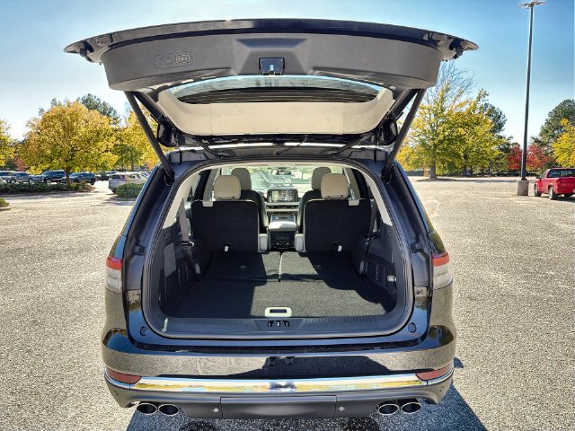 New 2027 Lincoln Aviator AWD image 26