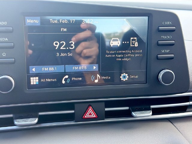 Certified 2026 Hyundai Elantra SE FWD image 15