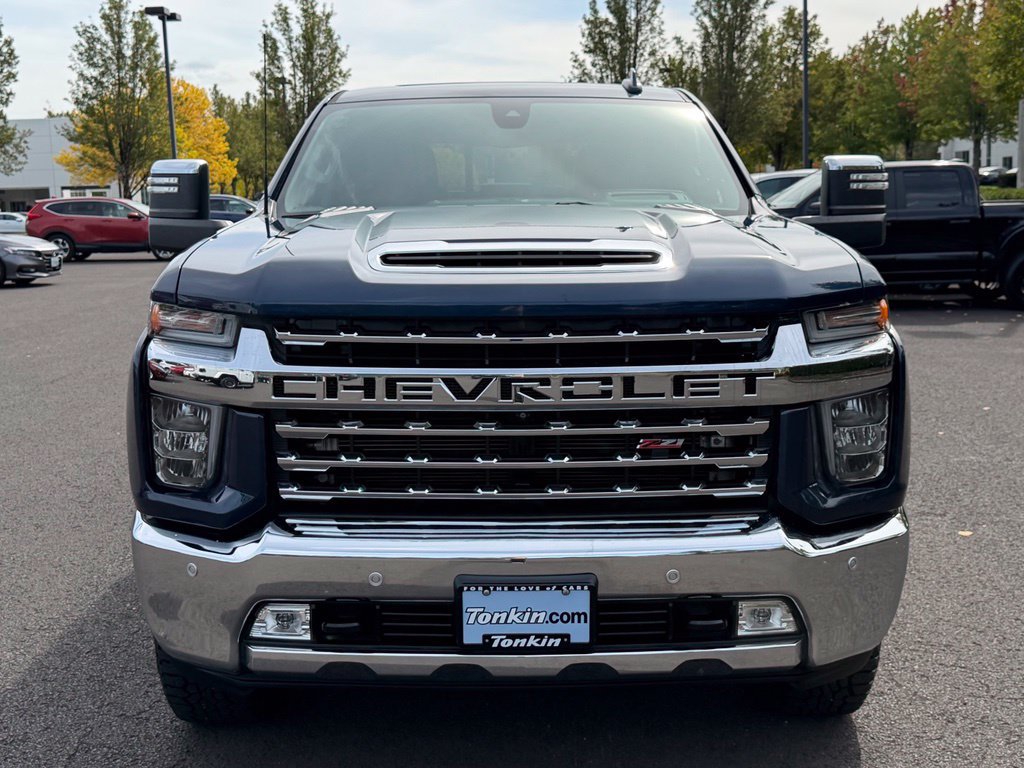 Used 2022 Chevrolet Silverado 2500 LTZ AWD/4WD image 3