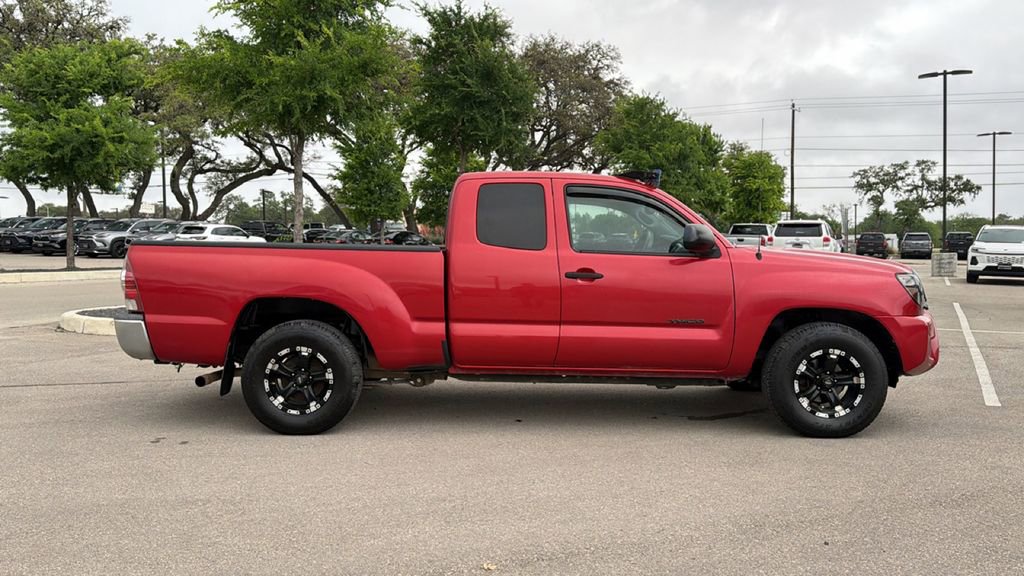 Used 2013 Toyota Tacoma PreRunner w/ SR5 Pkg image 4